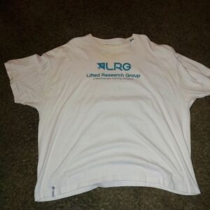 LRG T-SHIRT